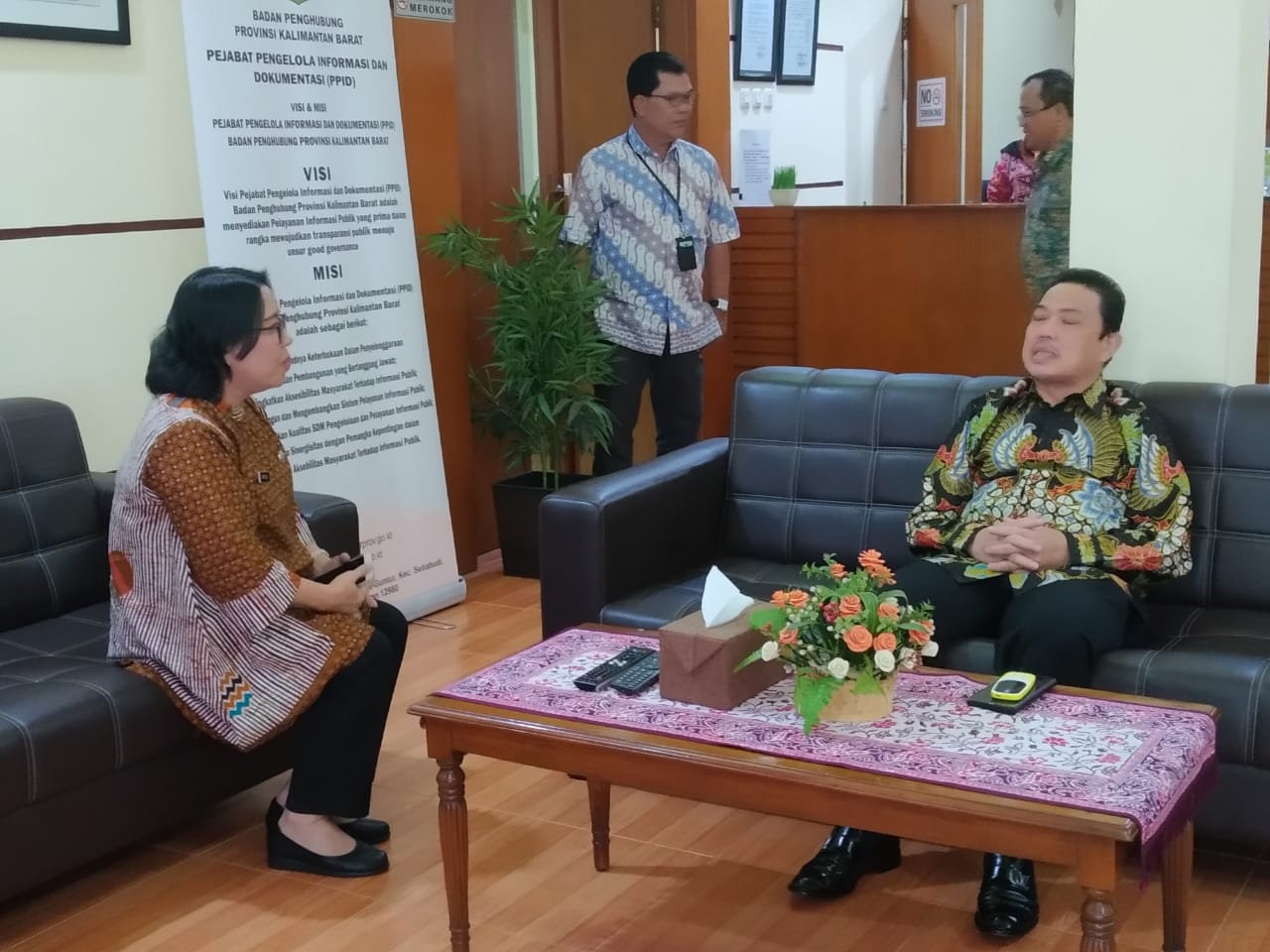 Kunjungan Wagub ke Badan Penghubung1